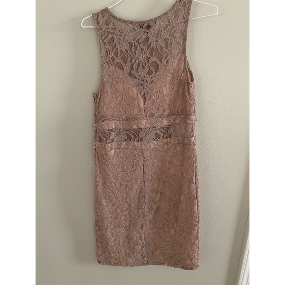 pale pink lace formal dress - Picture 3 of 3